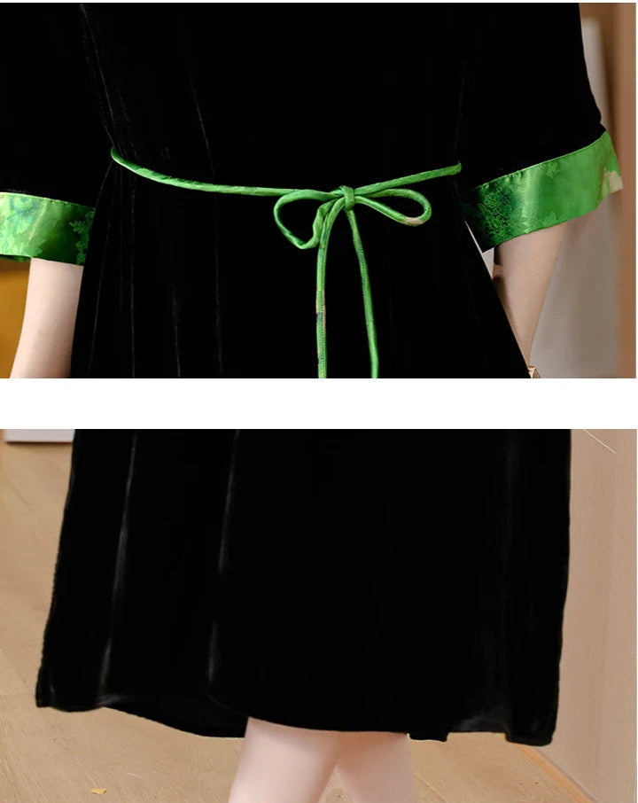 Contrast Trim Half Sleeve V-Neck Midi Dress
