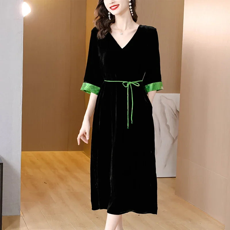 Contrast Trim Half Sleeve V-Neck Midi Dress