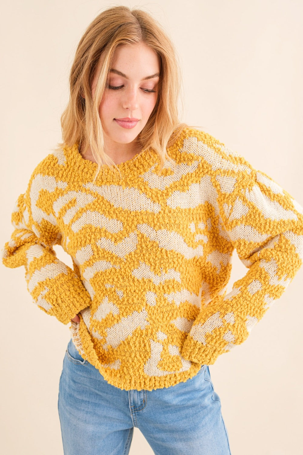 Textured Pattern Contrast Sweater