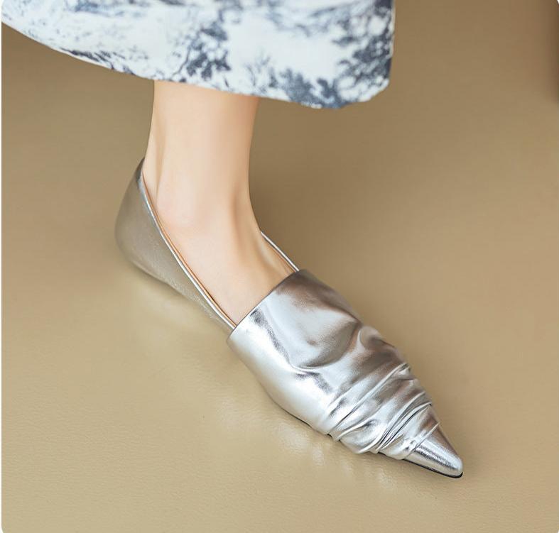 Pleated Pointed Toe Low Heel Shoes