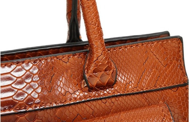 PU Serpentine Pattern Large Messenger Handbag