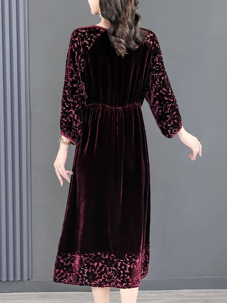 Printed Long Sleeve Velvet Midi Dress