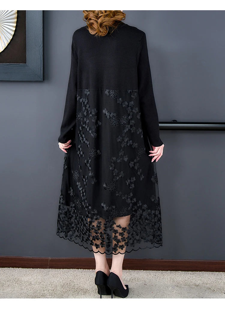 Spliced Embroidery Round Neck Long Sleeve Knit Dress