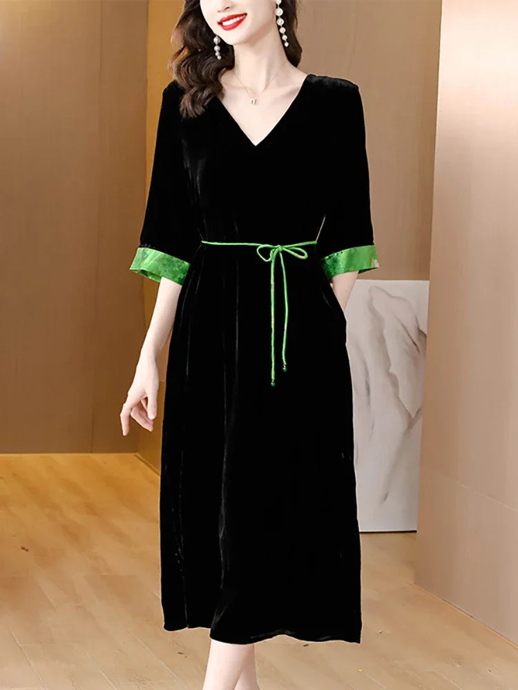 Contrast Trim Half Sleeve V-Neck Midi Dress