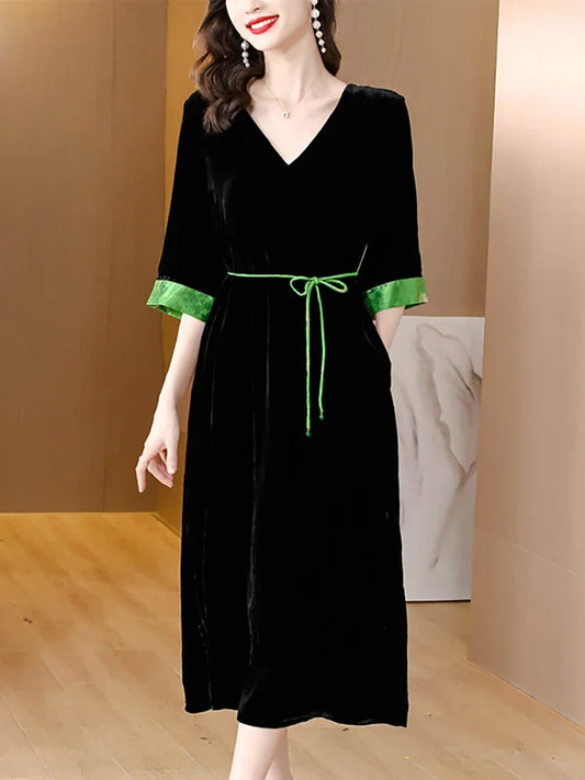Contrast Trim Half Sleeve V-Neck Midi Dress