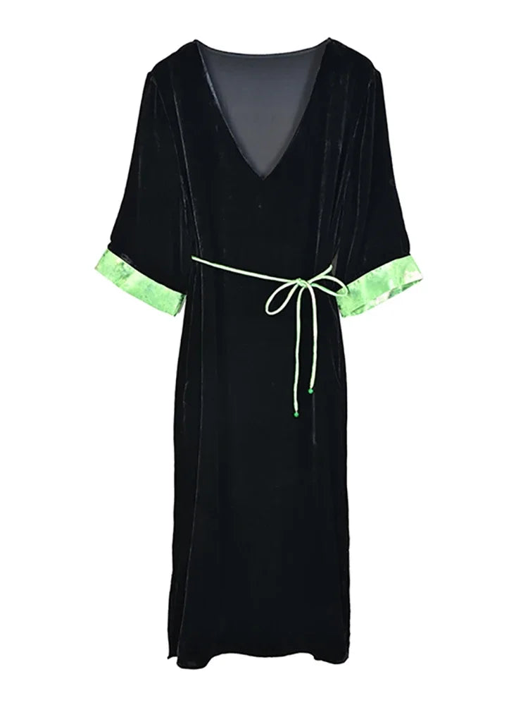 Contrast Trim Half Sleeve V-Neck Midi Dress