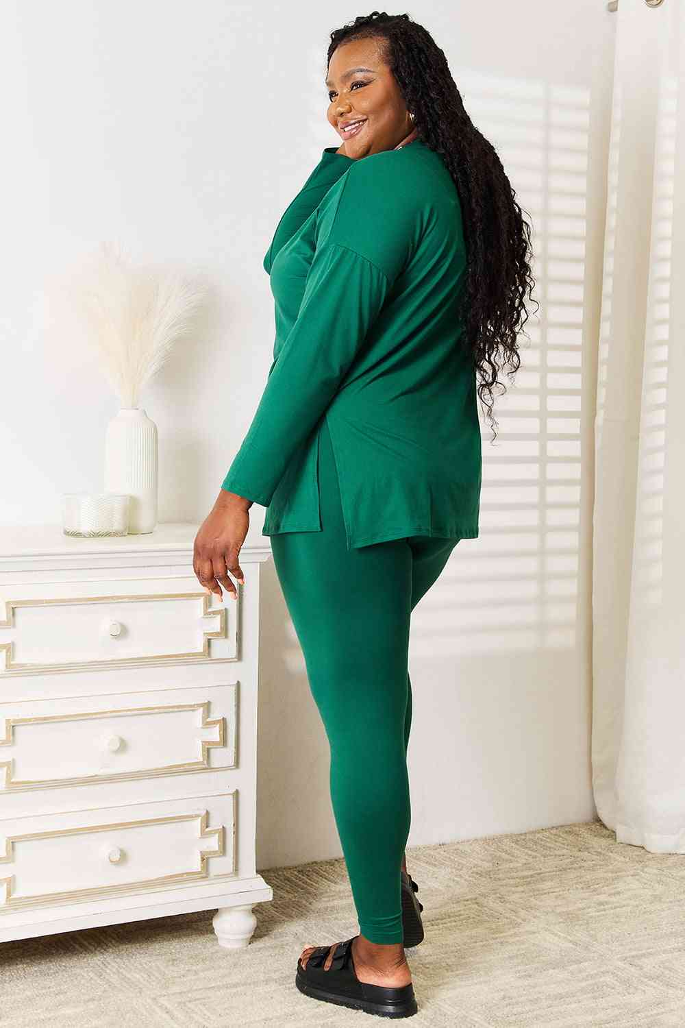 Long Sleeve Top and Leggings Set in Dark Green